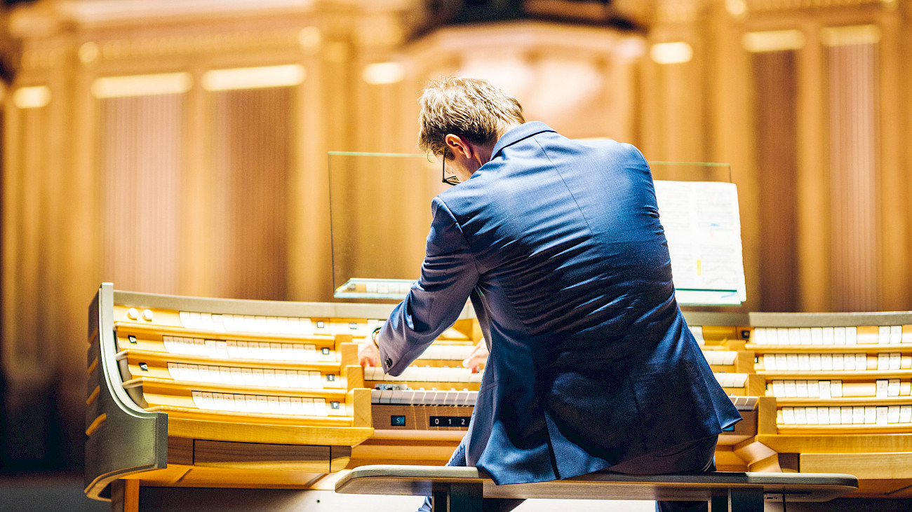 Kosmos Orgel – Christian Schmitt